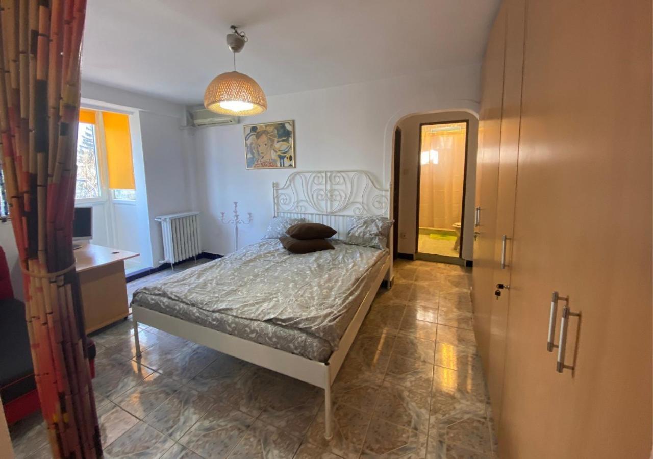 Ferienwohnung Piata Resita Host Bukarest Exterior foto
